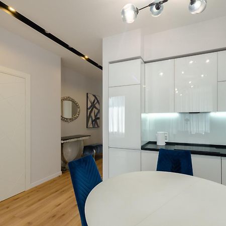 Petrovdom Apartment 77-94-59 In Rc Tetris Hall, Dilova Street 1-2 Kiev Extérieur photo