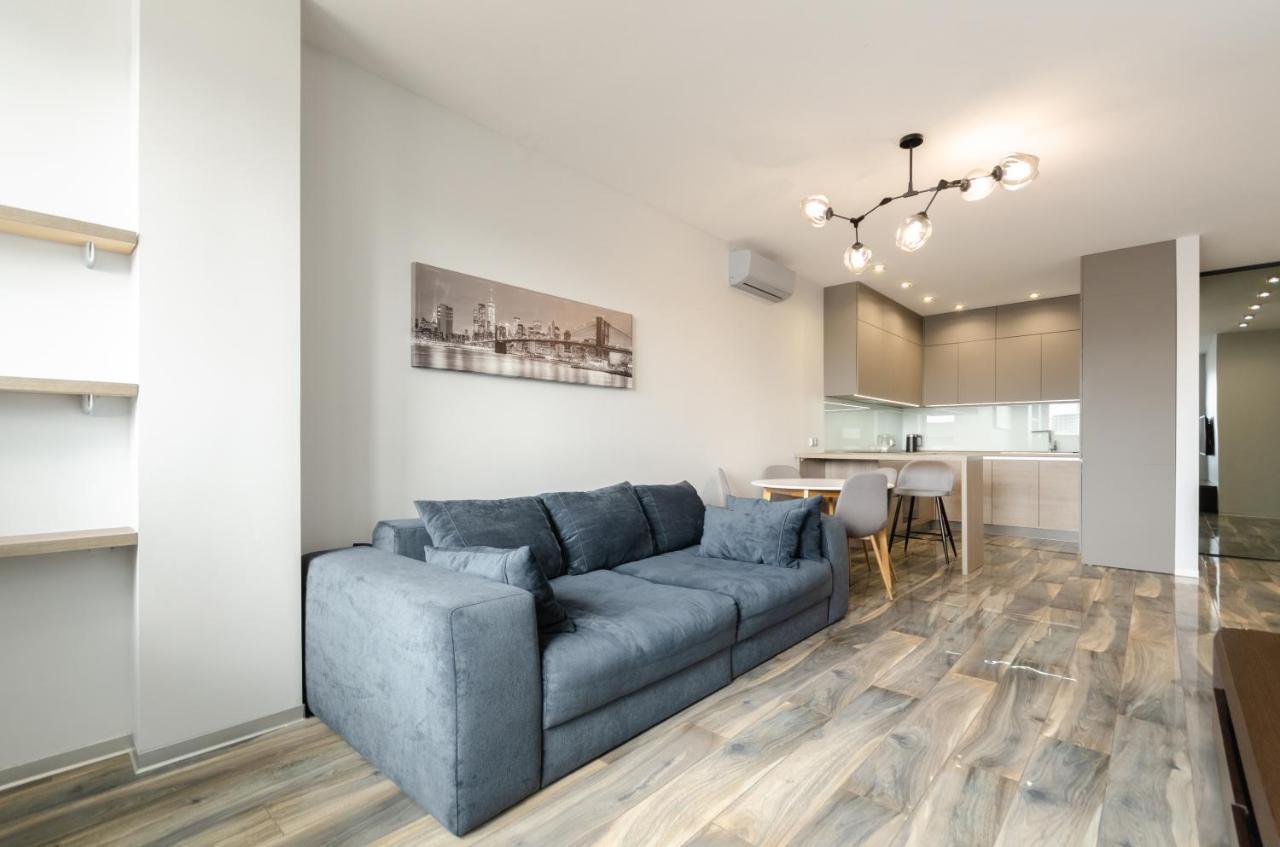 Petrovdom Apartment 77-94-59 In Rc Tetris Hall, Dilova Street 1-2 Kiev Extérieur photo