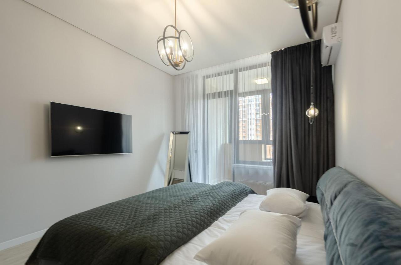 Petrovdom Apartment 77-94-59 In Rc Tetris Hall, Dilova Street 1-2 Kiev Extérieur photo