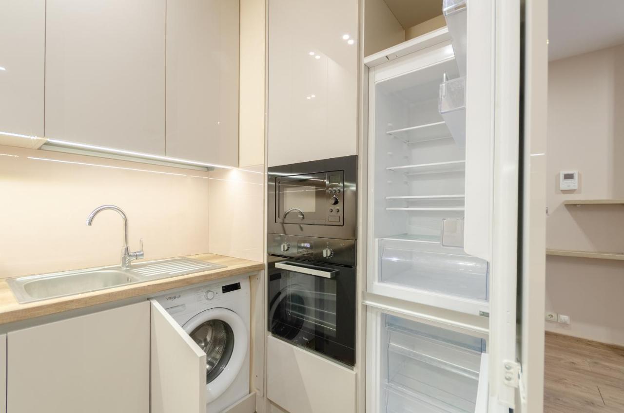 Petrovdom Apartment 77-94-59 In Rc Tetris Hall, Dilova Street 1-2 Kiev Extérieur photo
