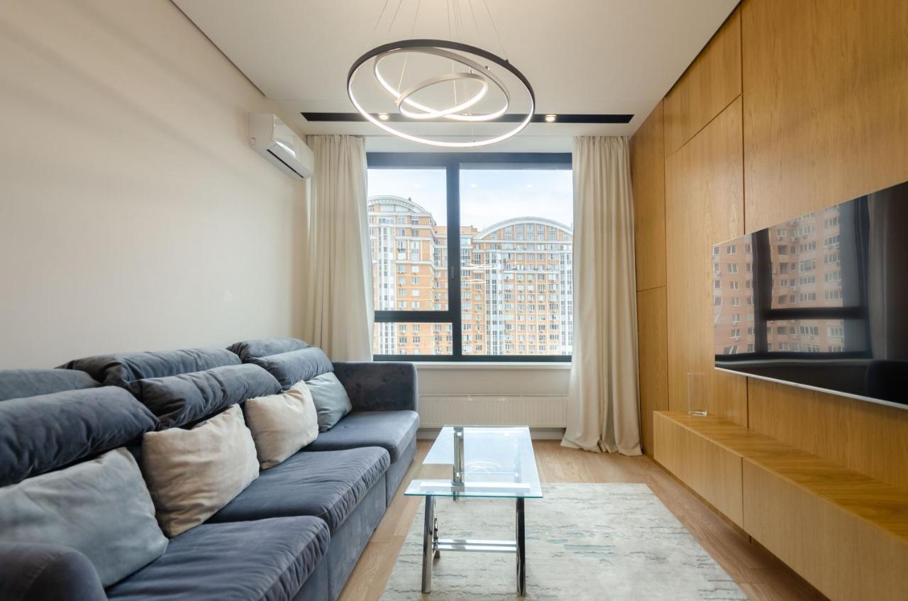 Petrovdom Apartment 77-94-59 In Rc Tetris Hall, Dilova Street 1-2 Kiev Extérieur photo