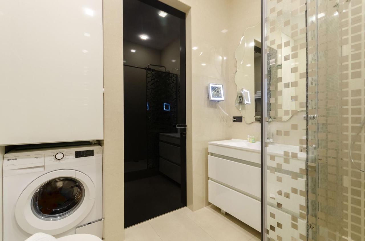 Petrovdom Apartment 77-94-59 In Rc Tetris Hall, Dilova Street 1-2 Kiev Extérieur photo