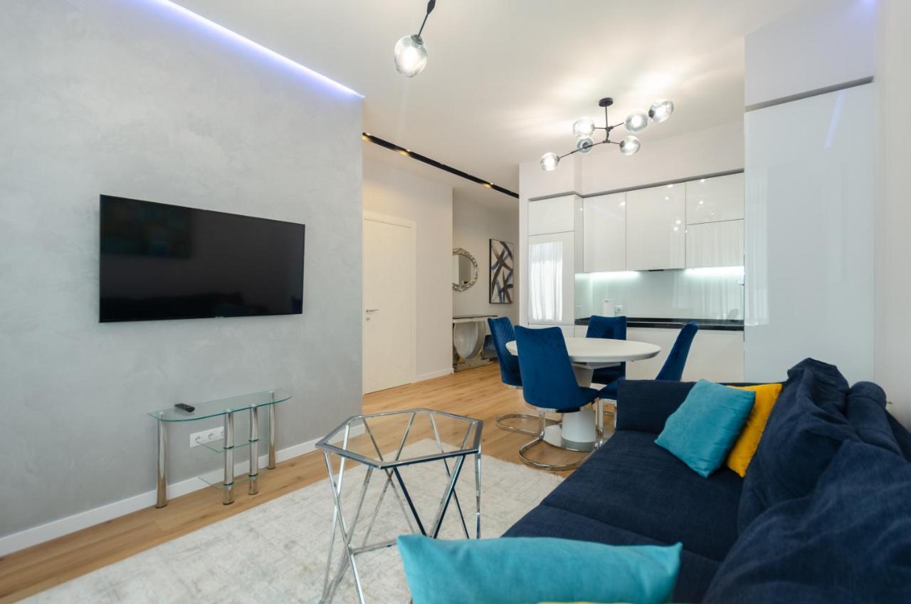 Petrovdom Apartment 77-94-59 In Rc Tetris Hall, Dilova Street 1-2 Kiev Extérieur photo