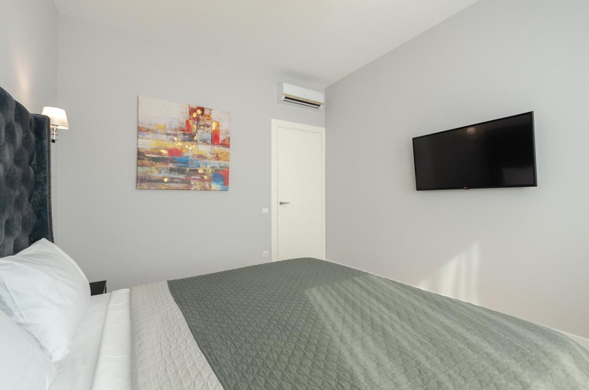 Petrovdom Apartment 77-94-59 In Rc Tetris Hall, Dilova Street 1-2 Kiev Extérieur photo